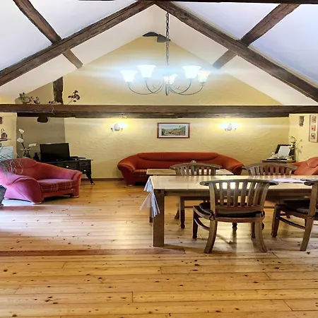 Сasa de vacaciones Mosel Mill Garden Stay, Cleaning Included Maring-Noviand
